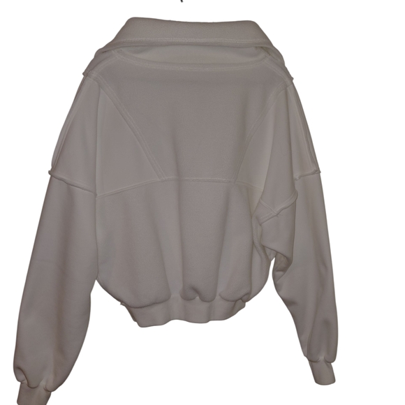 AEMI + CO White Hooded Cropped Pullover with Front Pockets - Picture 2 of 7